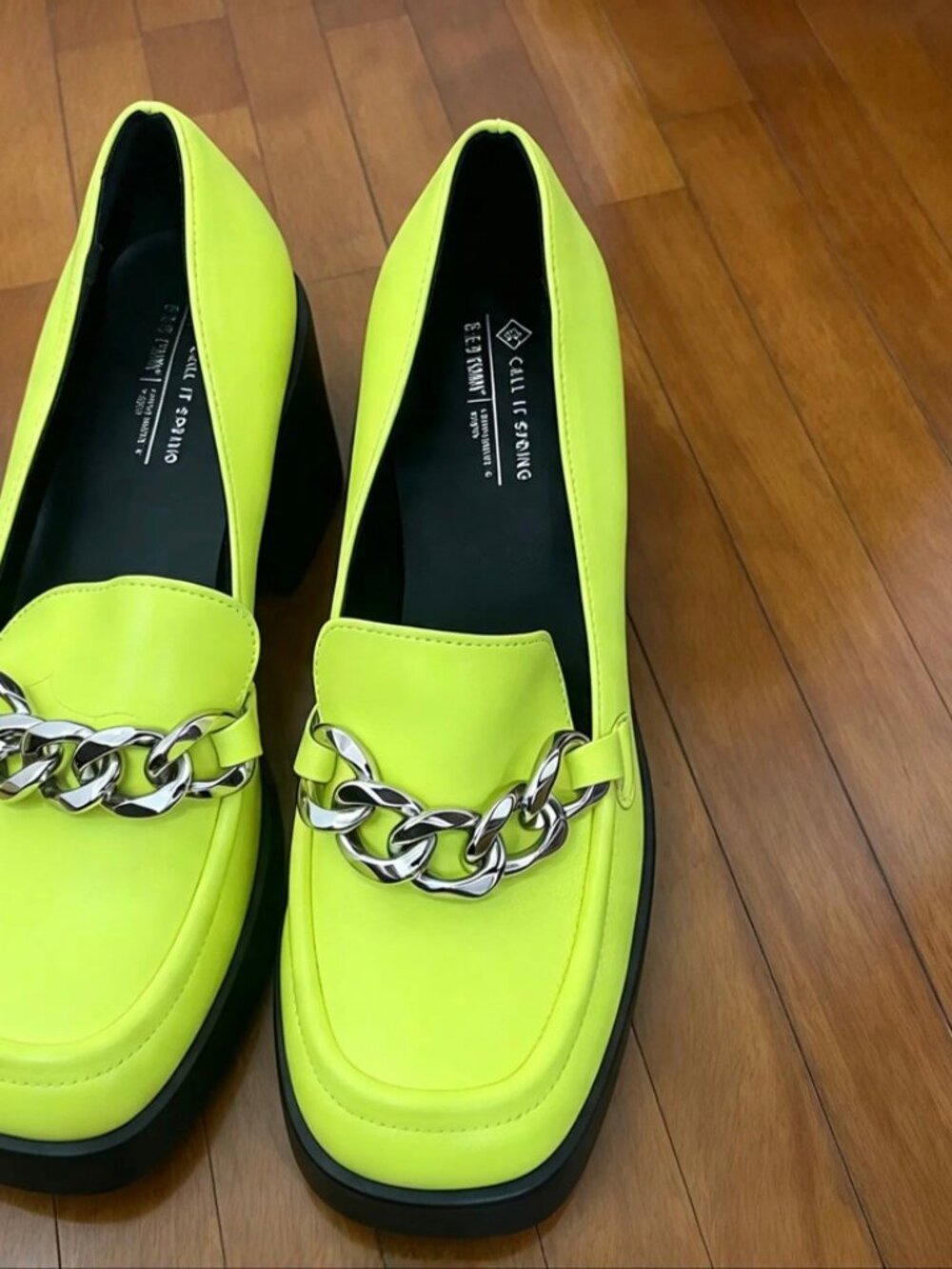 Call It Spring Noella mocassins plateforme chaîne néon 8 — Neon Chain Loafers